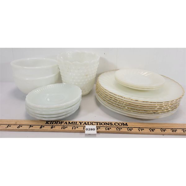 JOB LOT - ANCHOR HOCKING FIRE KING DISHWARE