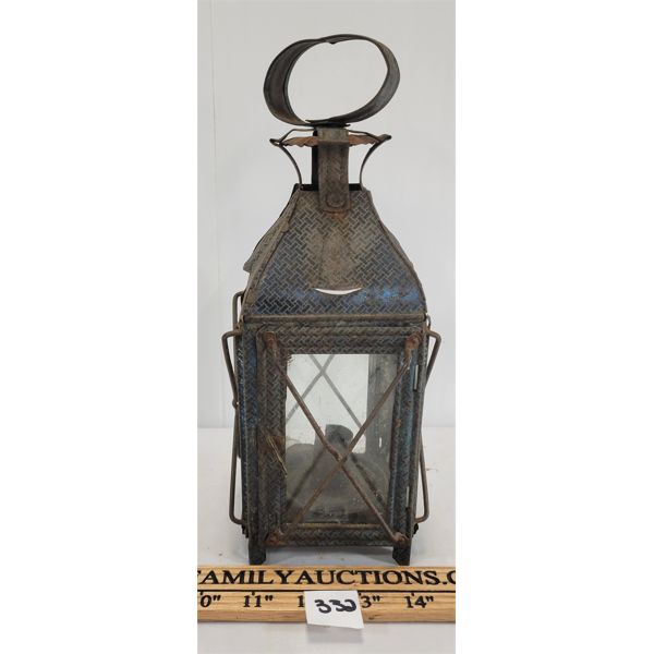 TIN CANDLE LANTERN 
