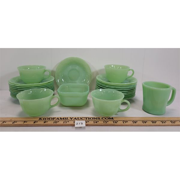 LOT OF 29 - FIRE KING JADEITE DINNER SET - INCL MUGS & SAUCERS