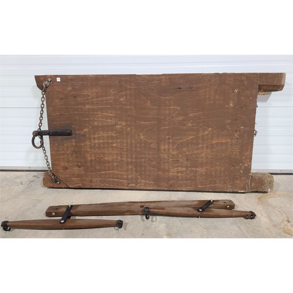 HORSE DRAWN STONE BOAT W/ DOUBLE TREE