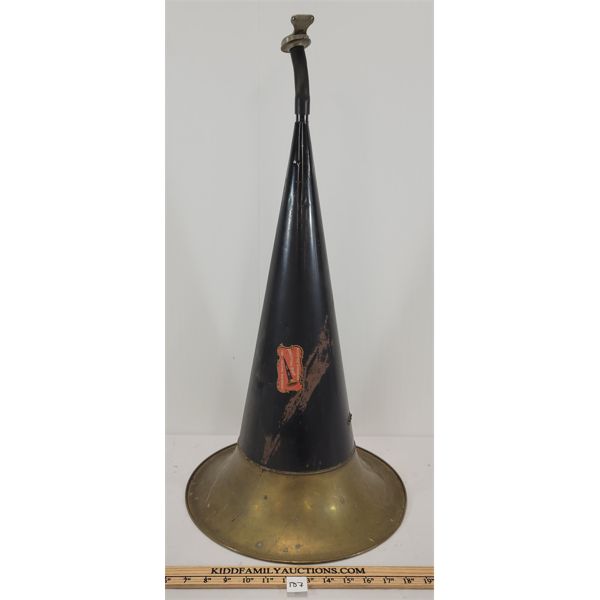 AMPLIFYING HORN - FOR TALKING MACHINE