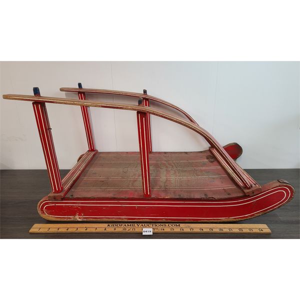 VINTAGE CHILDRENS SLEIGH