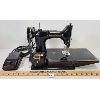 Image 2 : SINGER FEATHERWEIGHT SEWING MACHINE