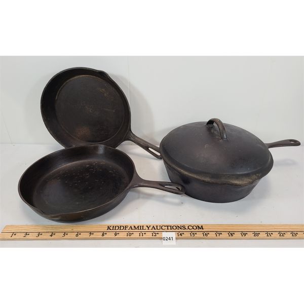 LOT OF 3 - CAST IRON SKILLETS 