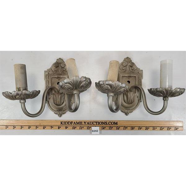 LOT OF 2 - WALL SCONCES