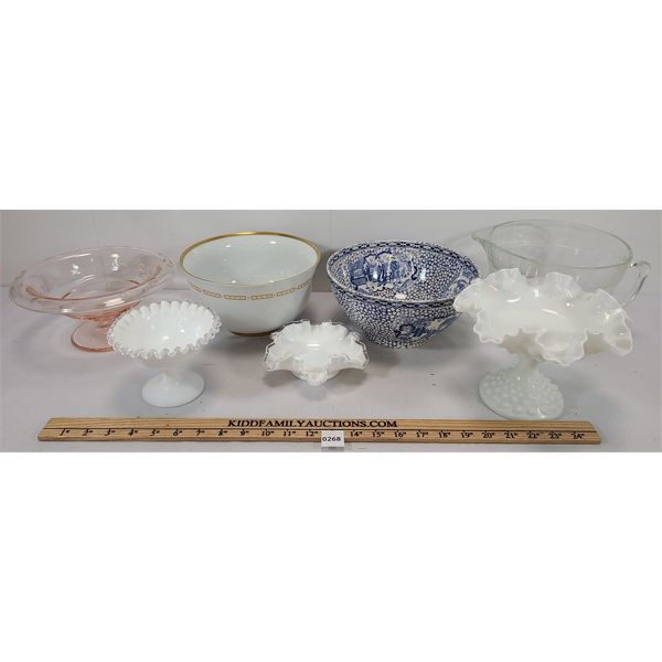 QTY OF MISC GLASSWARE - INCL DANBURY MINT, FIRE KING ETC.