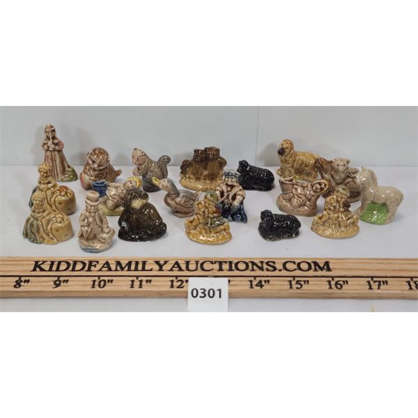 LOT OF 19 - WADE FIGURINES