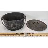 Image 3 : CAST IRON CAMPFIRE POT W/ LID