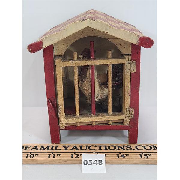 SQUEAKING ROOSTER POP-OUT TOY 