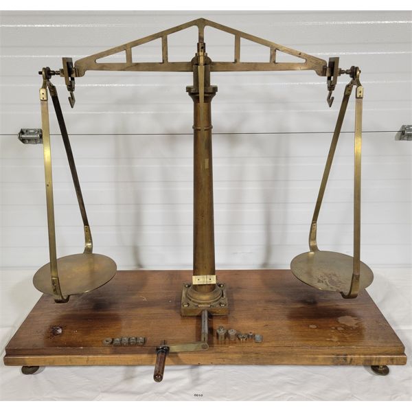 HENRY TROEMNER ANTIQUE ASSAY MINERS BULLION BALANCE SCALE