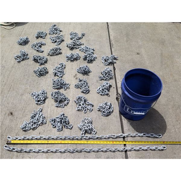 Multiple Chain Sections Approx. 4' Lengths in Plastic Bucket