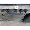 Image 3 : Southbend Gas 4 Burner Range/Oven - Slim Size