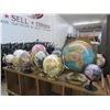 Image 1 : 13-Decorator Globes - 13 X $