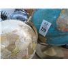 Image 2 : 13-Decorator Globes - 13 X $