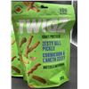 Image 2 : Twigz zesty dill pickle pretzels 5 x 130g