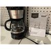 Image 2 : Amazon Basics 4 cup Coffee Maker with reusable Filter
