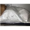 Image 1 : Lot f 2 Standard Queen Size Pillows