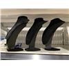Image 3 : Lot of 3 Black Velvet 3D Necklace Stands