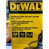 Image 2 : DeWault Stainless Steel Wet/Dry Vacuum 38L, 5 Peak HP