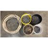 Image 1 : 3 BUCKETS OF NAILS AND COIL OF 300V ELECTRICAL CABLE