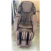 Image 2 : INSIGNIA ZERO GRAVITY MASSAGE CHAIR STORE RETURN