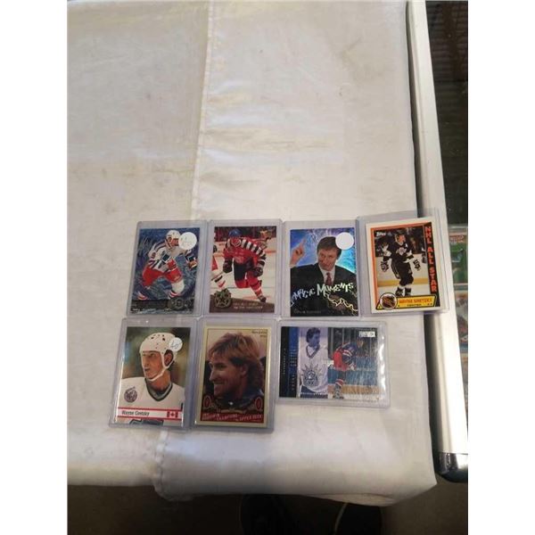 7 COLLECTIBLE WAYNE GRETZKY HOCKEY CARDS