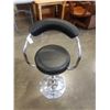 Image 3 : BLACK LEATHER GAS LIFT BAR STOOL