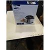 Image 2 : INSIGNIA 6QT PRESSURE COOKER  - RETAIL $149