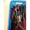 Image 3 : 2 BLUE TOTES WITH ASSORTED SCREWDRIVERS