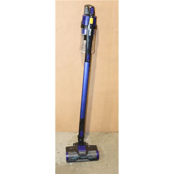 SHARK CORDLESS  VACUUM WORKING, MISSING