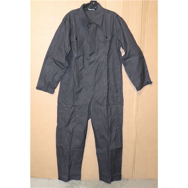 NEW MENS SIZE 48 COVERALLS