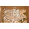 Image 1 : BOX OF ASSORTED GLASSWARE (WINE GLASSES)