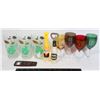 Image 1 : LOT OF VINTAGE GLASSWARE WITH BOTTLE OPENERS