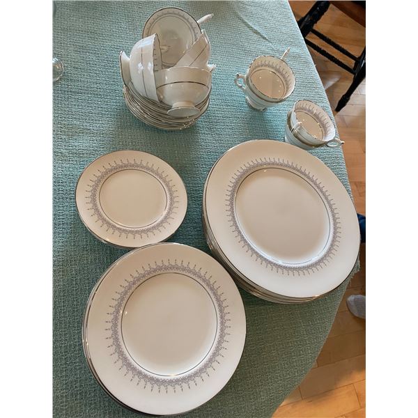 Coleport "Avon " dishes