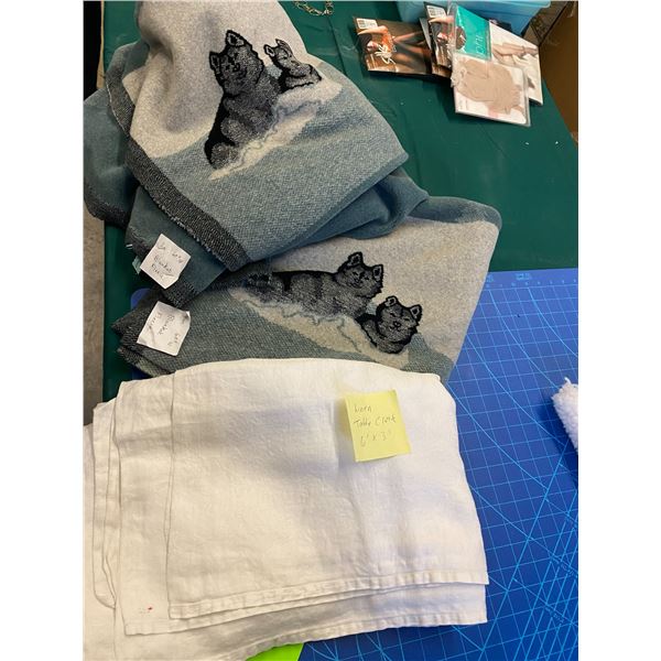 Blanket fleece and table cloth