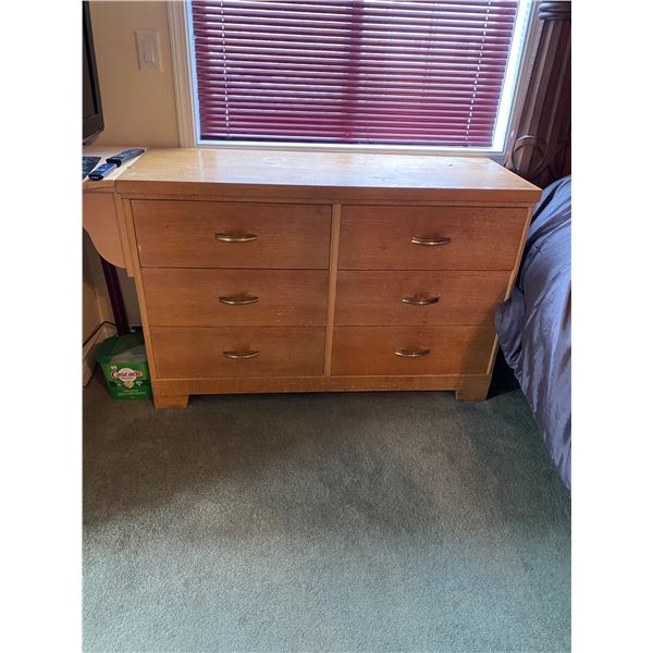 Dresser 50  x18 x33  tall