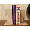 Image 1 : Bookends