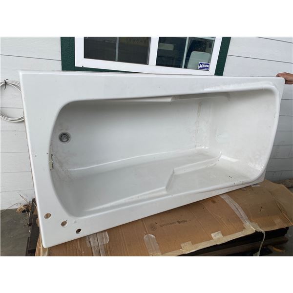 Bathtub 6ft x3ft