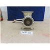 Image 4 : Large Meat Grinder 