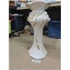 Image 6 : 3' Ceramic Italian Pot and Stand