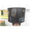 Image 5 : Retro Jukebox Lamp with Radio , iPod Dock , Plus 