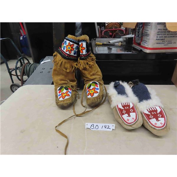 Vintage First Nations Beaded and Fringe Mukluks with 9'' Soles , 