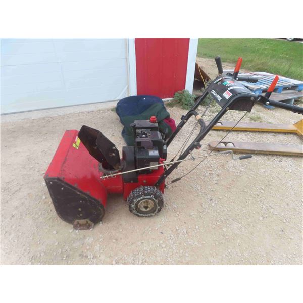 Grand Prix 5HP Tecumseh 2 Stage Snowblower with Chains - Runs