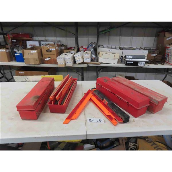 (4) Roadside Triangle flare Kit