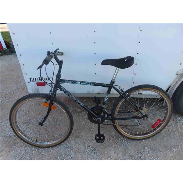 Triumph Ravine Multi Speed Pedal Bike with 24" Rims