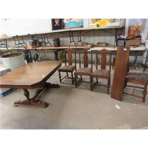 Walnut Dining Room Table 29"x 43" x 54" & 4 Chairs & (2) 9" Leaves