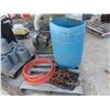 Image 1 : Chain + Hook, Poly Barrel, Hose