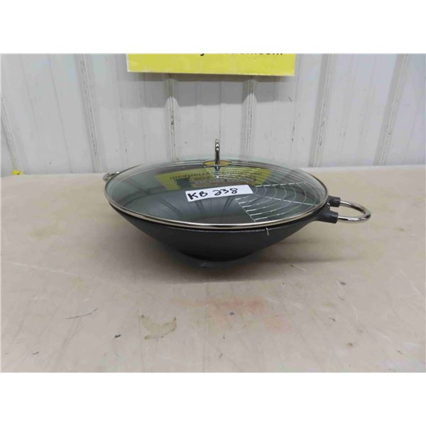 Bodum Cast Iron Wok 14.5" Wide
