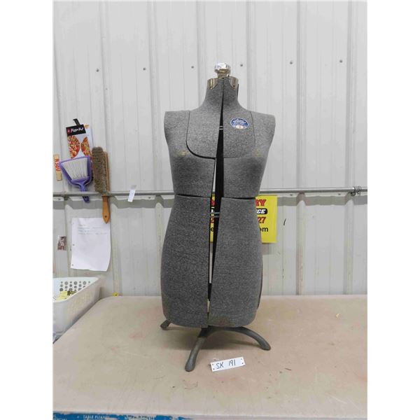 ACME Adjustable Dress Form Size B