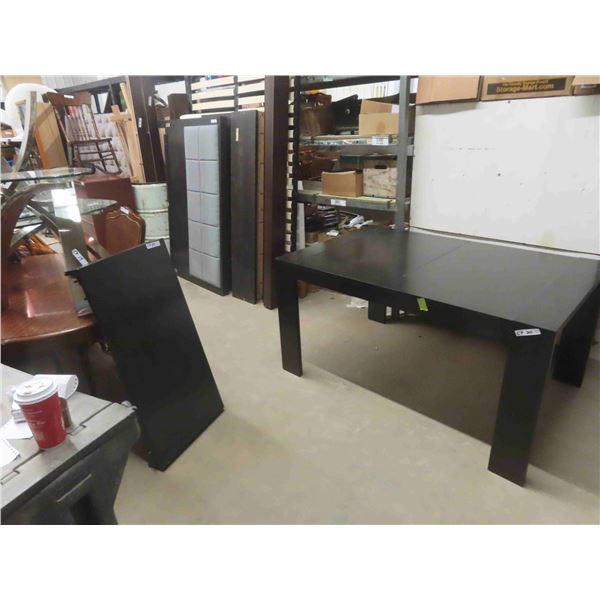 Dining Room Table 30" x 30" x 59" with (1) 20" Leaf